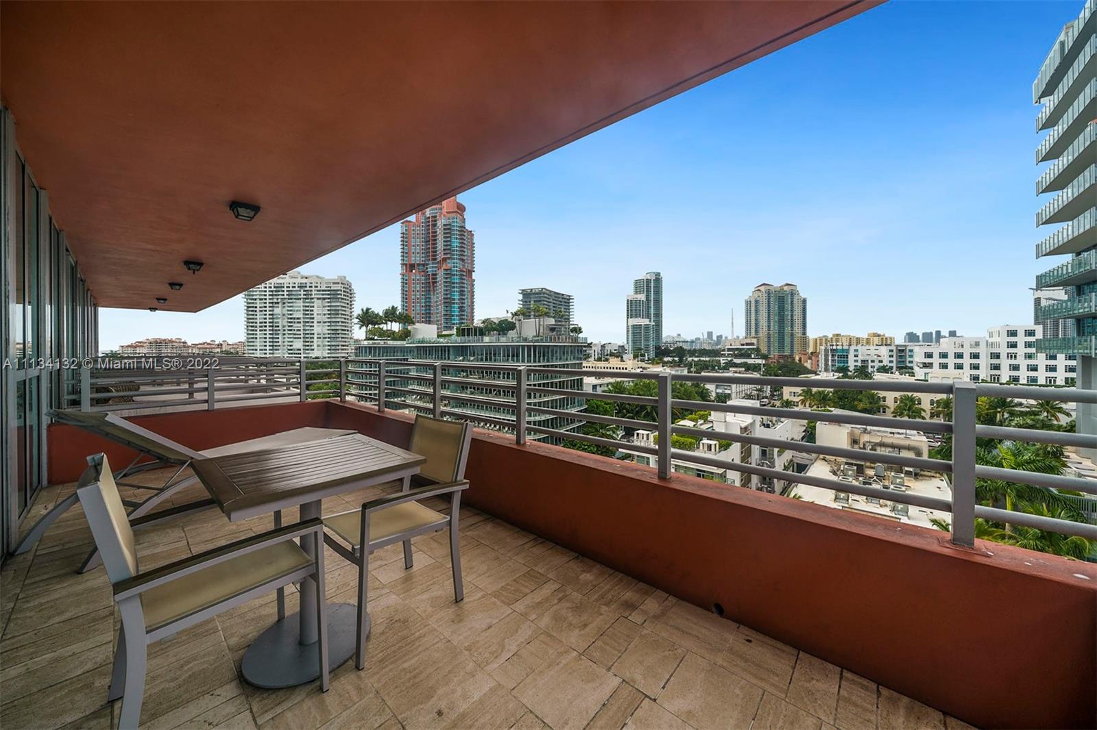 101 Ocean Dr #813