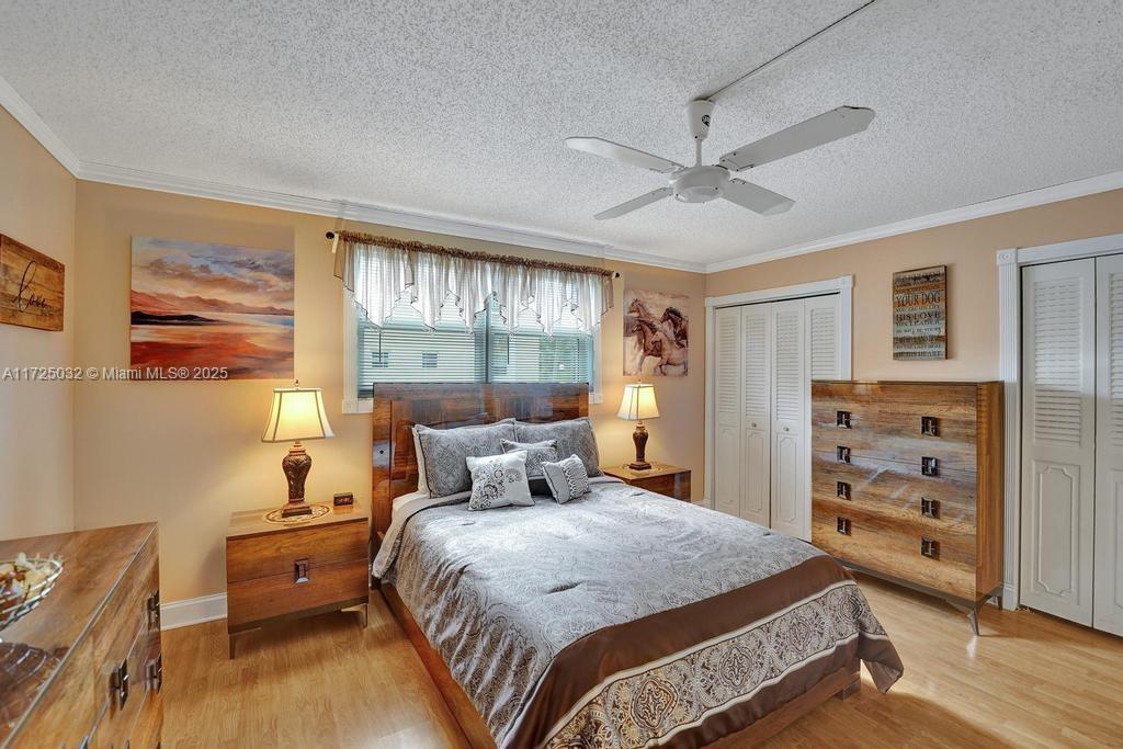 image Meadowbrook Lakes View25