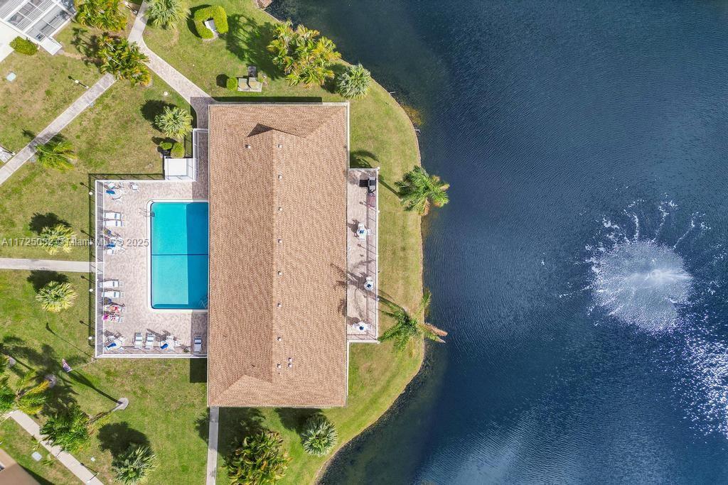 image Meadowbrook Lakes View27