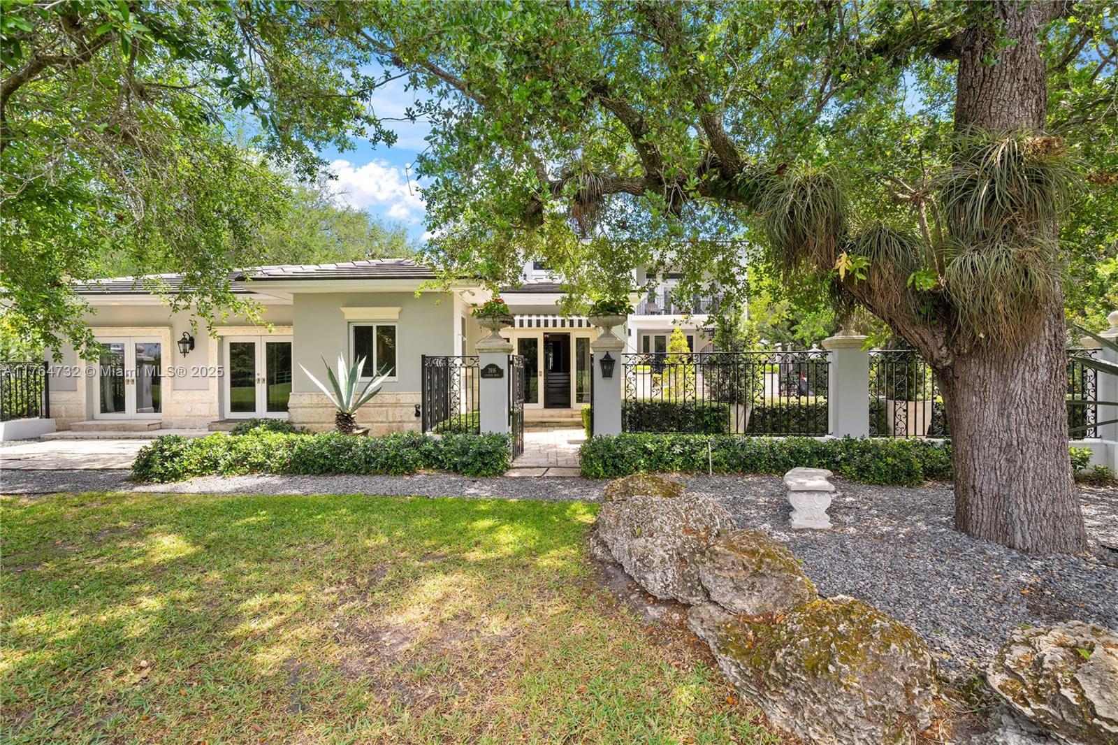 3916 Granada Blvd Coral Gables, FL 33134 3916 Granada Blvd Coral Gables, FL 33134