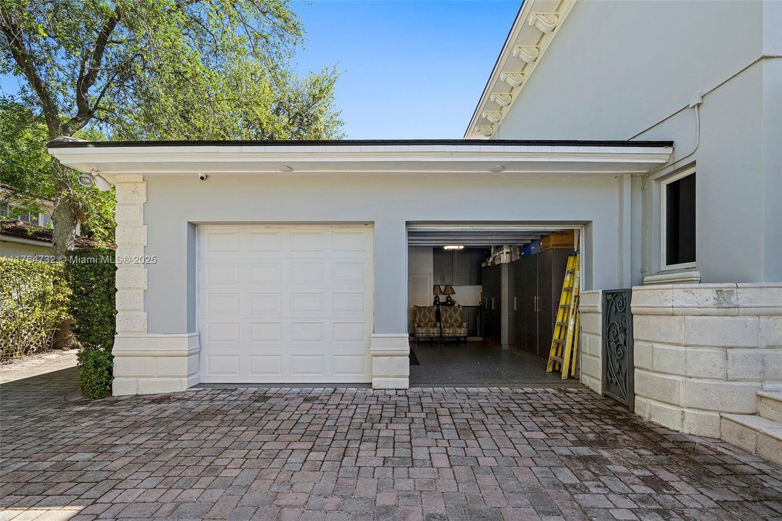 3916 Granada Blvd Coral Gables, FL 33134 3916 Granada Blvd Coral Gables, FL 33134