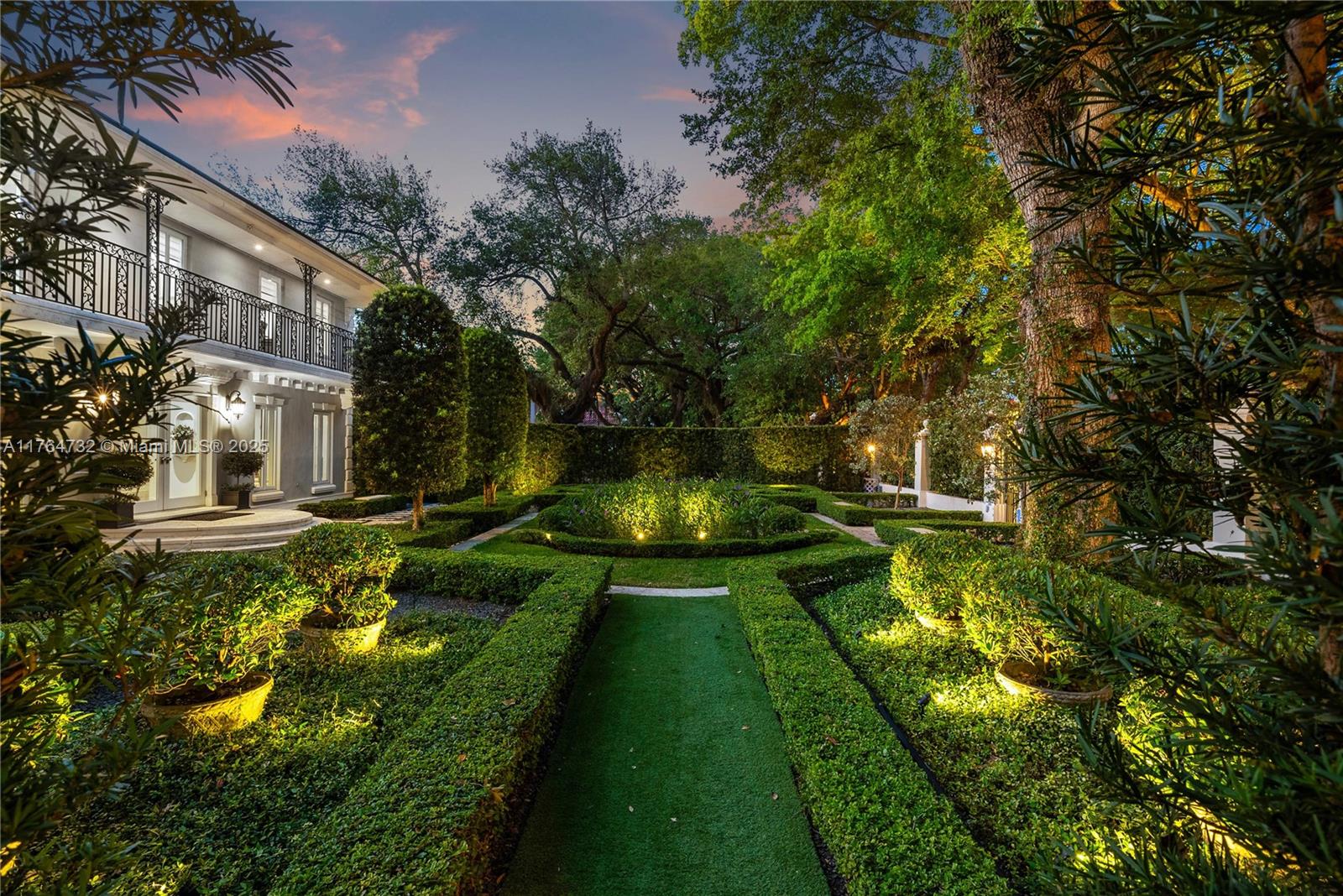 3916 Granada Blvd Coral Gables, FL 33134 3916 Granada Blvd Coral Gables, FL 33134