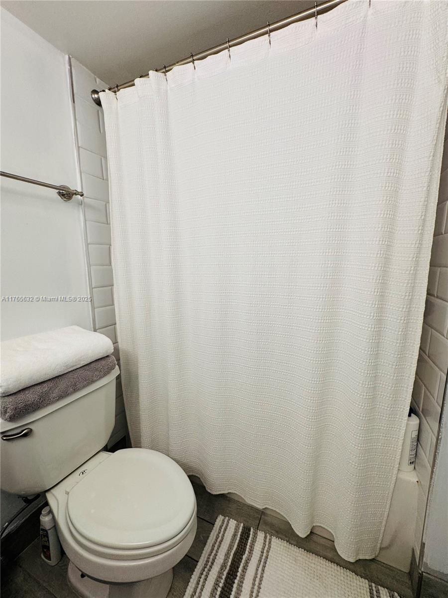 18031 Biscayne Blvd #1001,Aventura, FL 33160