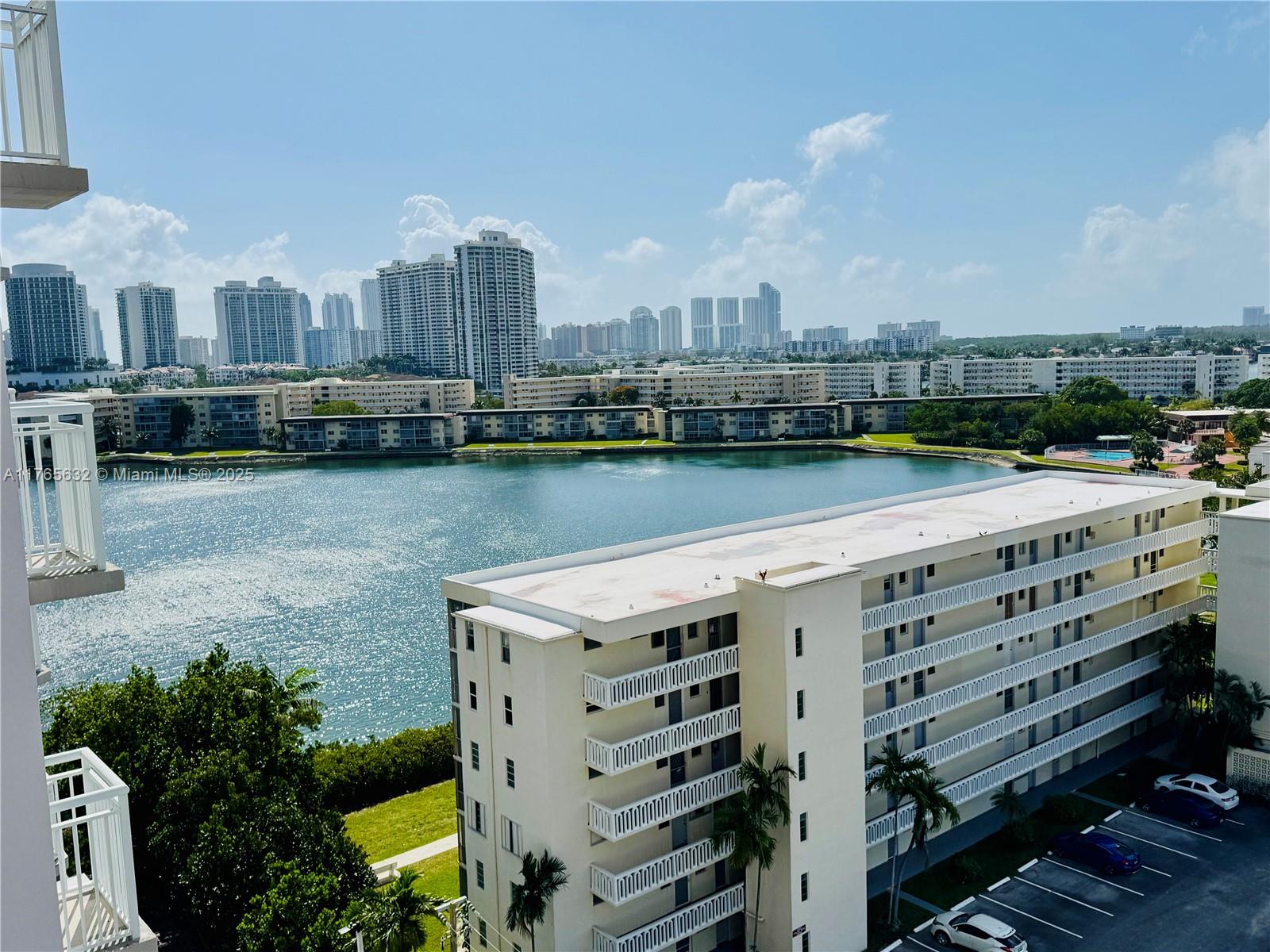 18031 Biscayne Blvd #1001,Aventura, FL 33160