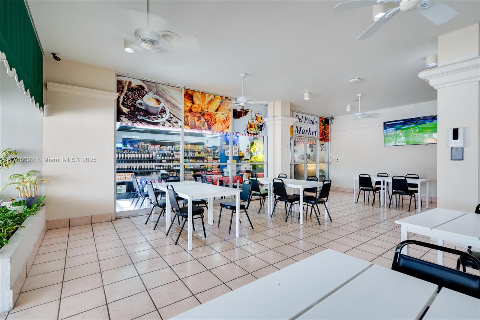 18031 Biscayne Blvd #1001,Aventura, FL 33160