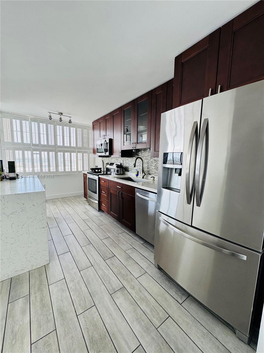 18031 Biscayne Blvd #1001,Aventura, FL 33160