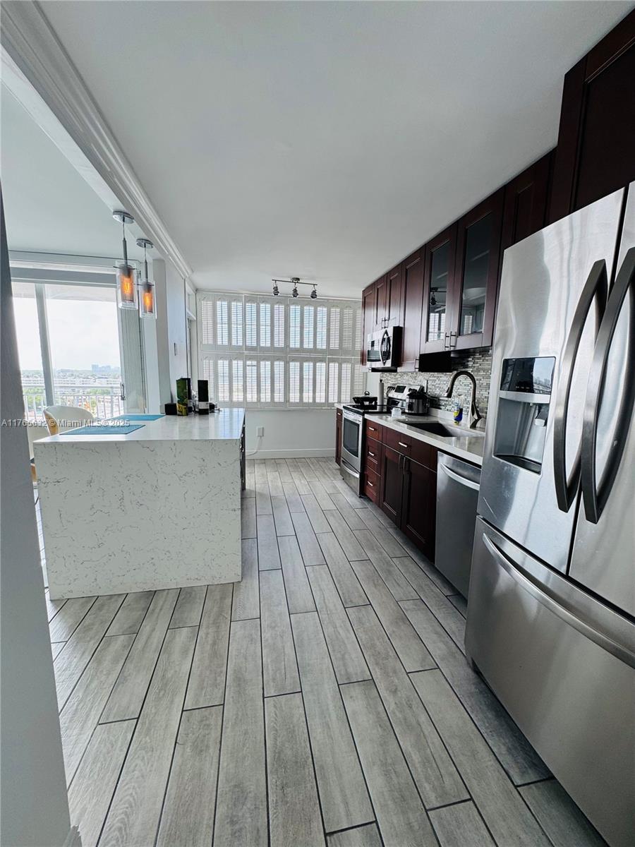 18031 Biscayne Blvd #1001,Aventura, FL 33160