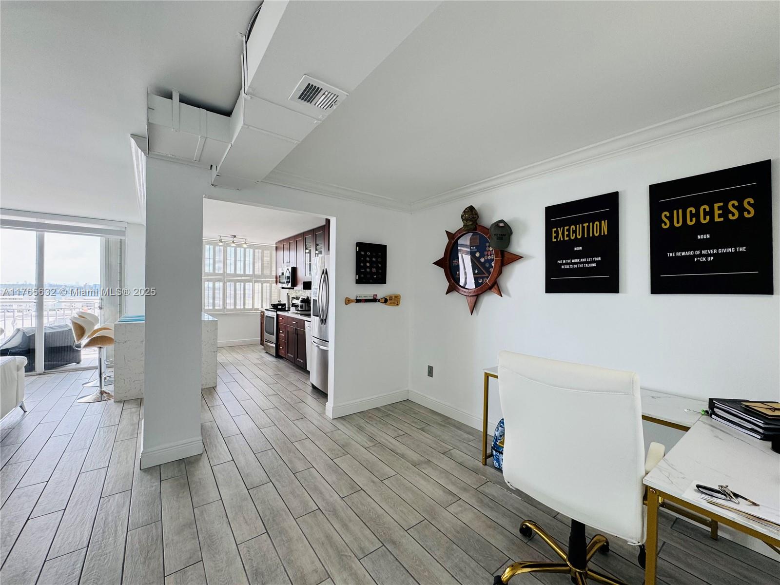 18031 Biscayne Blvd #1001,Aventura, FL 33160