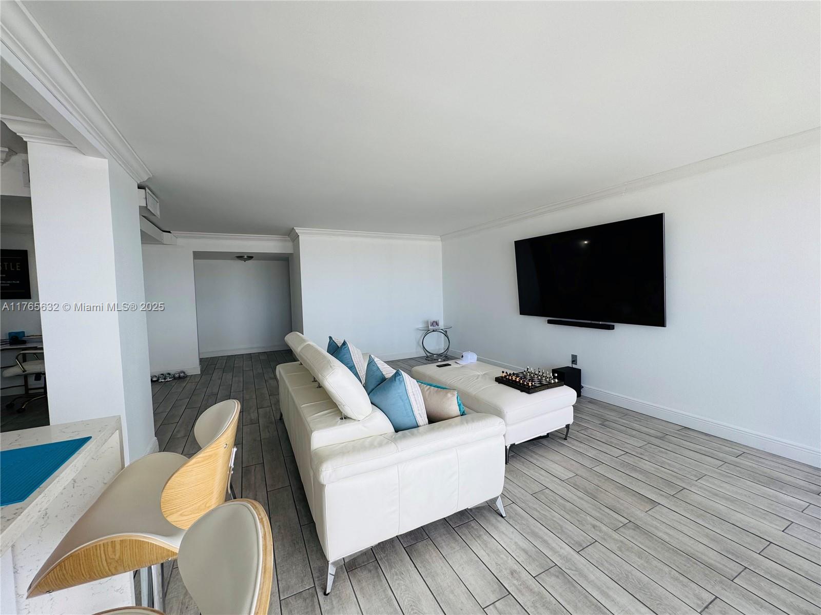 18031 Biscayne Blvd #1001,Aventura, FL 33160