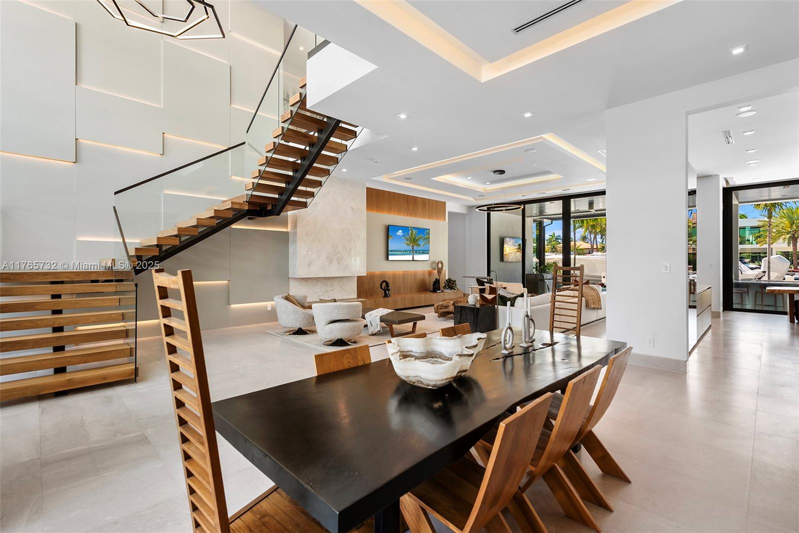 22 Isla Bahia Dr Fort Lauderdale, FL 33316