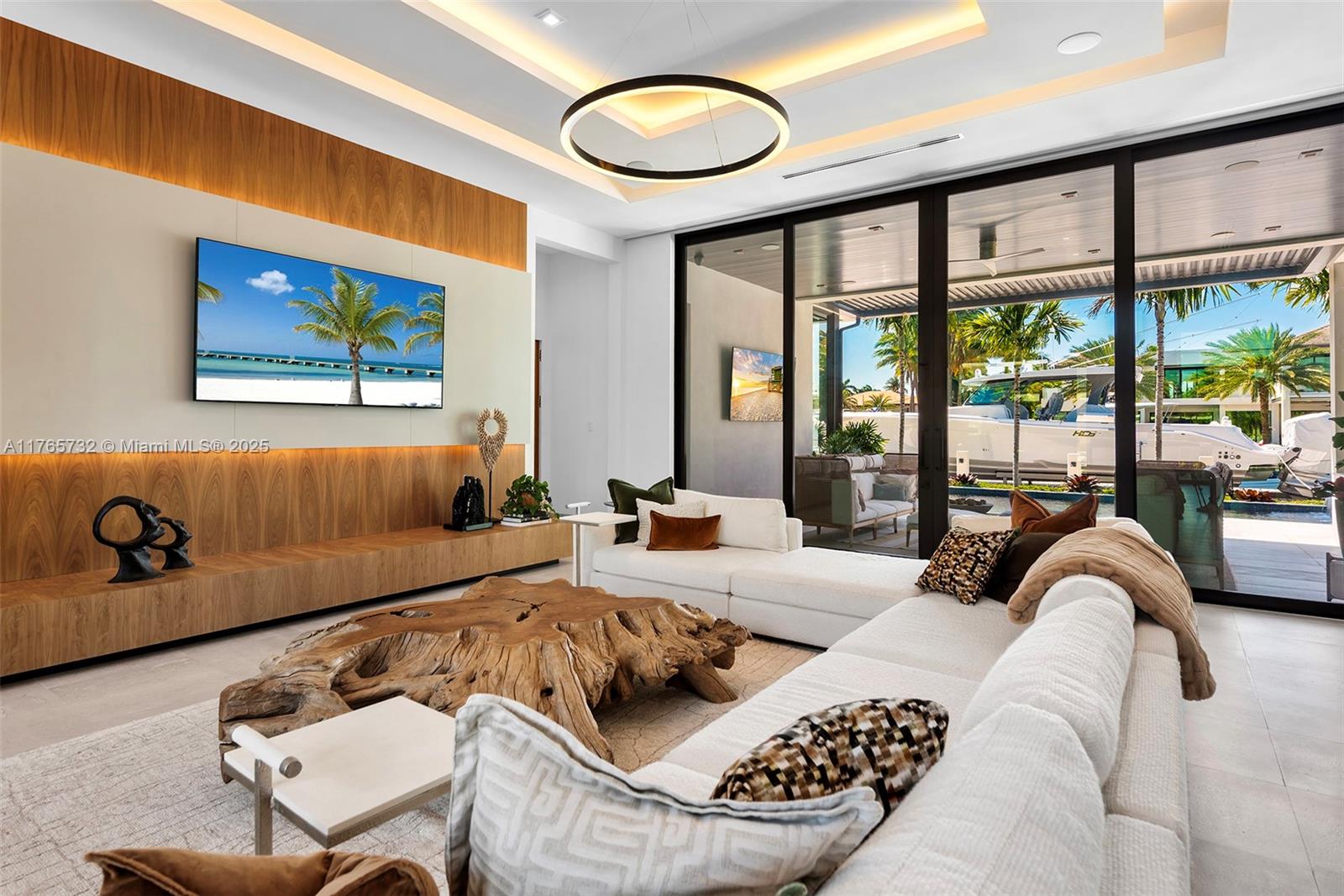 22 Isla Bahia Dr Fort Lauderdale, FL 33316