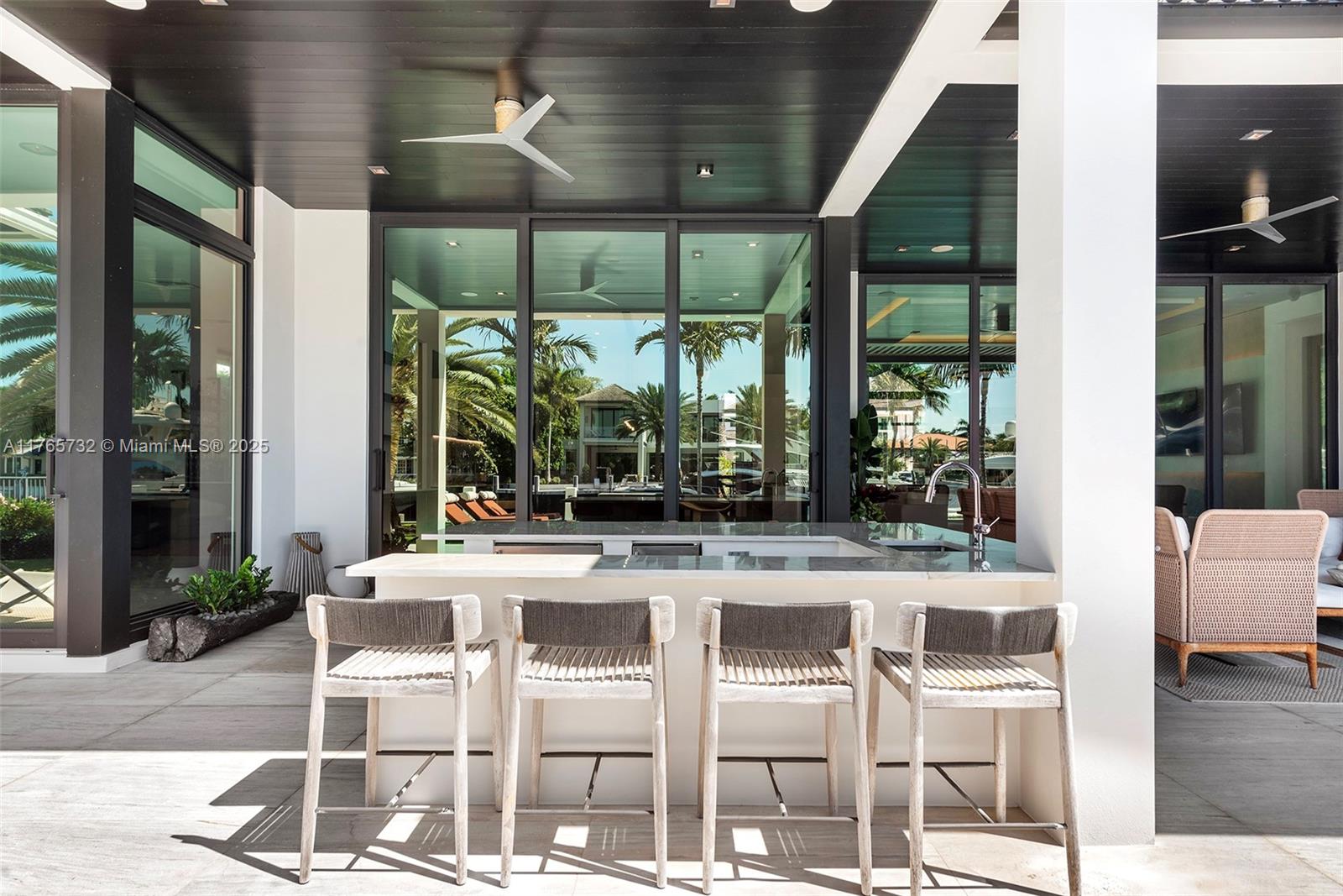 22 Isla Bahia Dr Fort Lauderdale, FL 33316