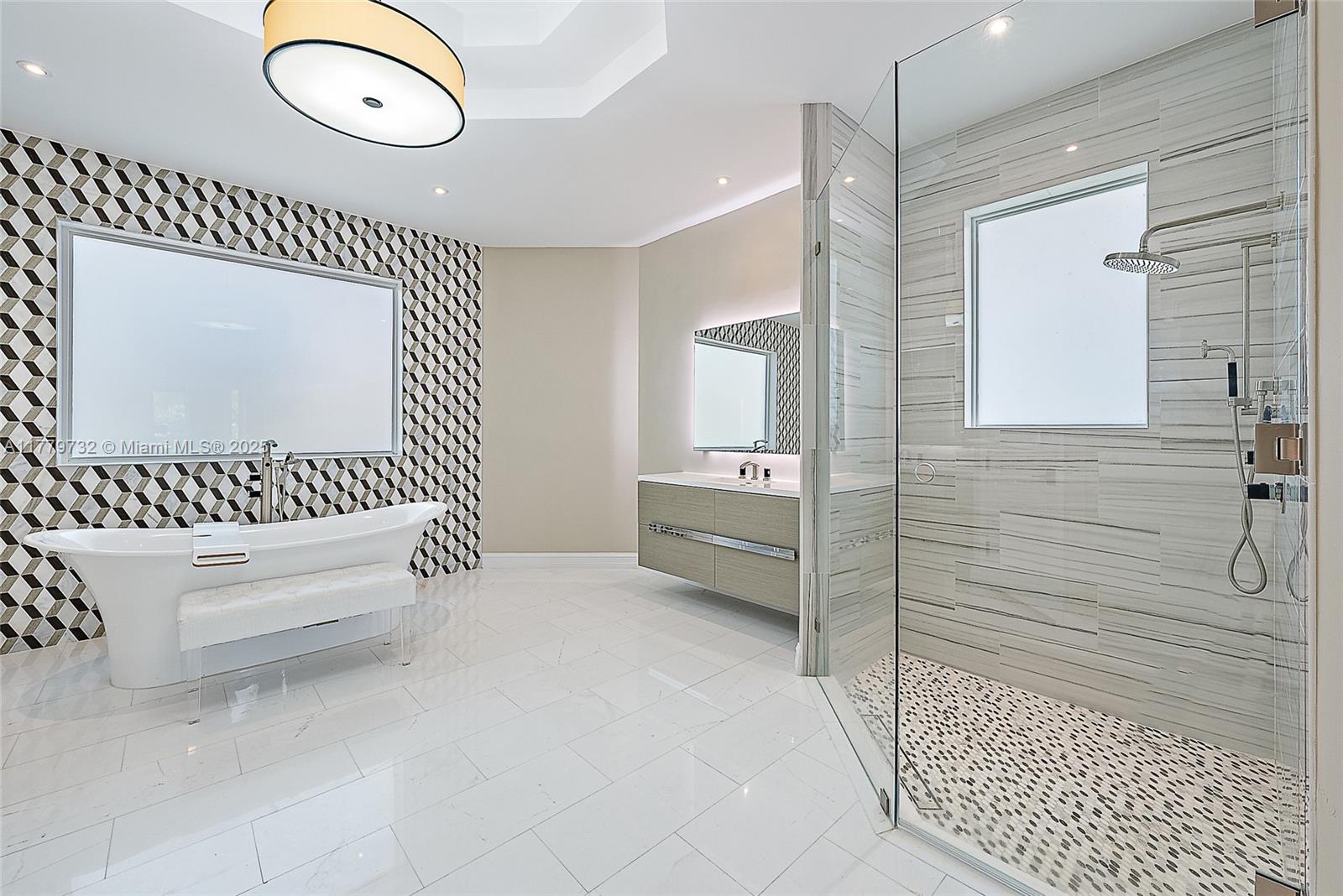 19028 SE Windward Is Ln Jupiter, FL 33458