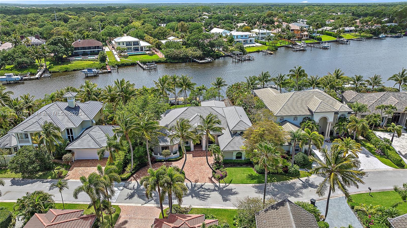 19028 SE Windward Is Ln Jupiter, FL 33458