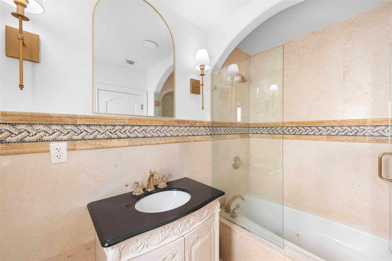 270 Atlantic Ave Sunny Isles Beach, FL 33160