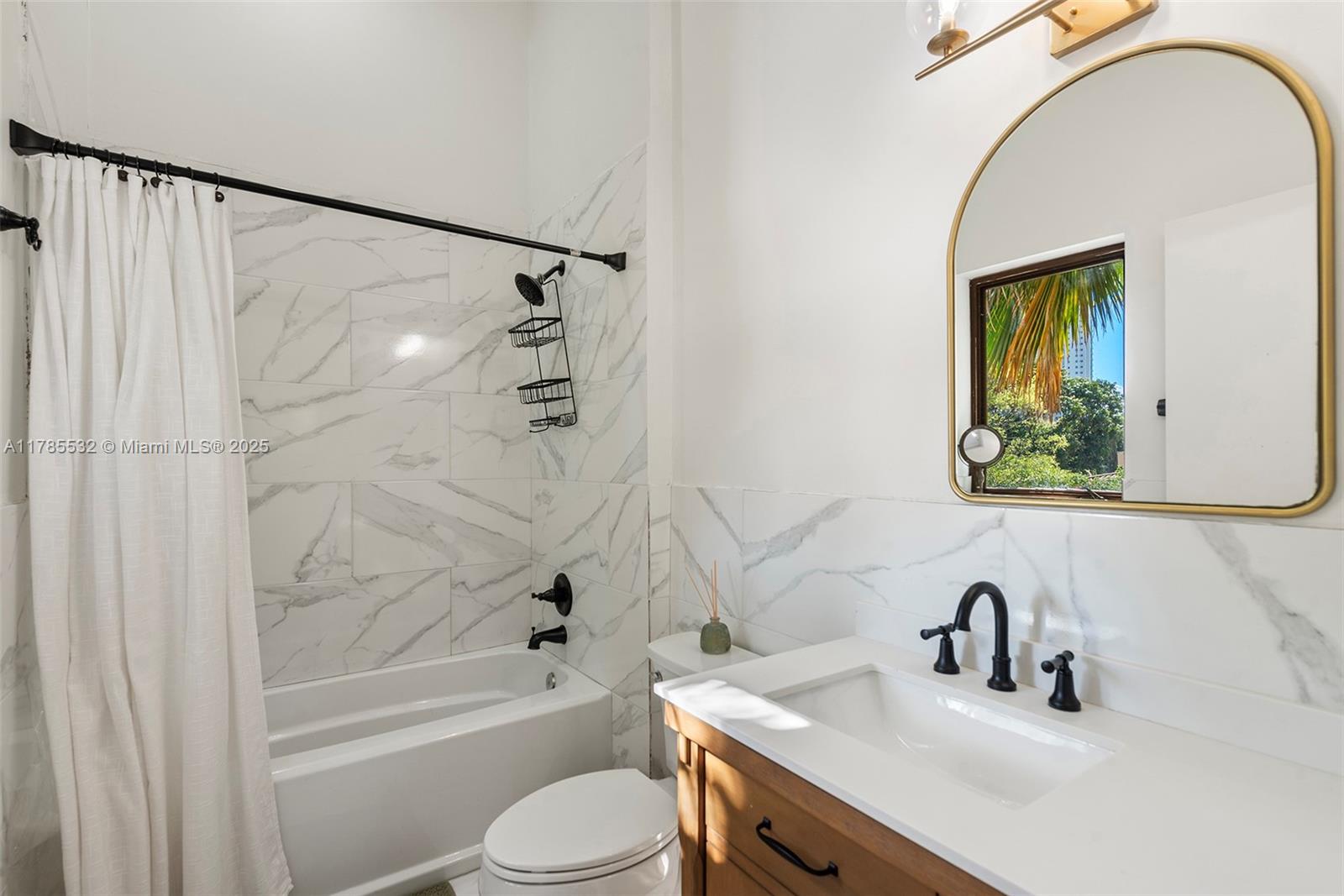 270 Atlantic Ave Sunny Isles Beach, FL 33160