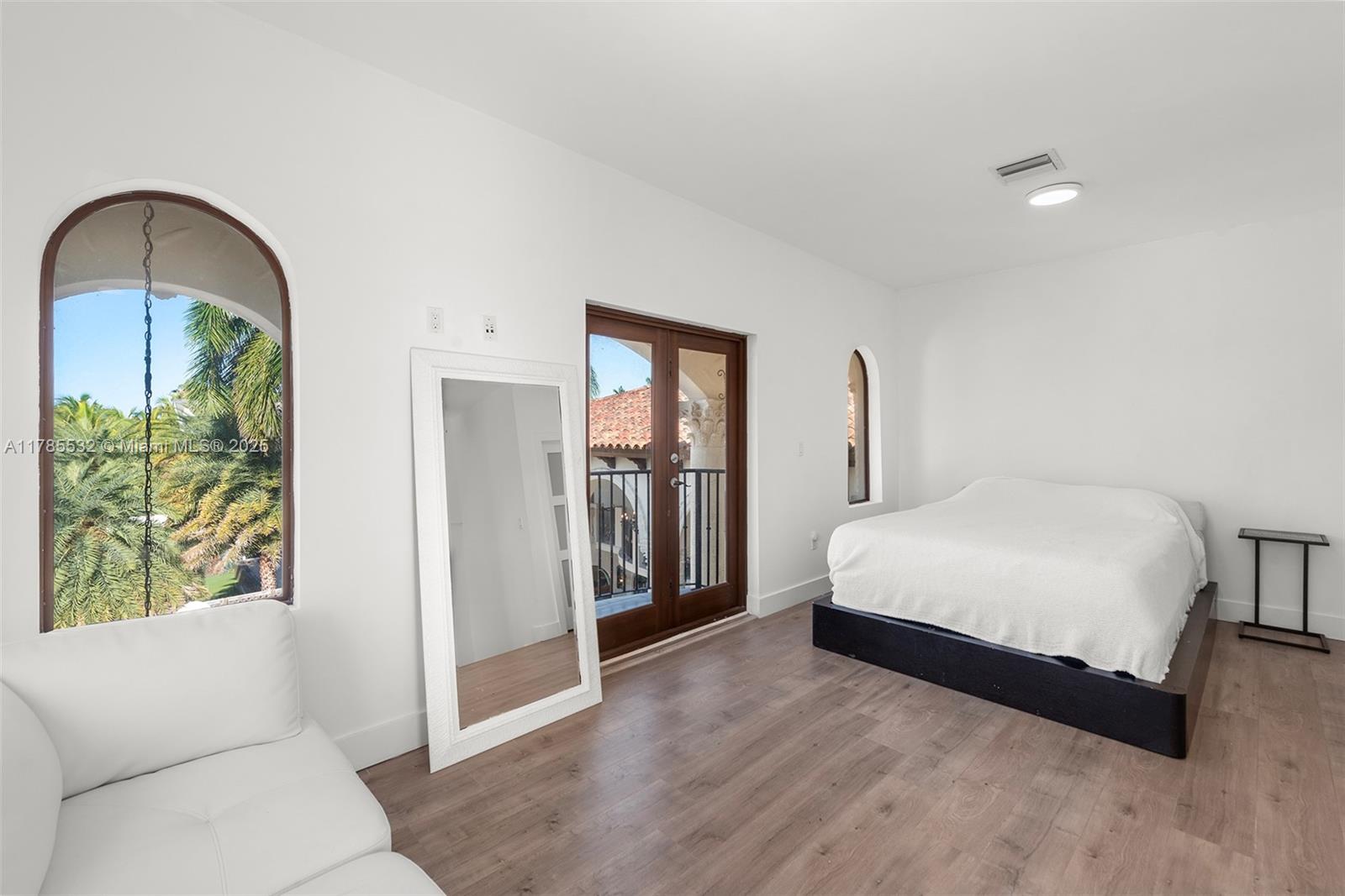 270 Atlantic Ave Sunny Isles Beach, FL 33160