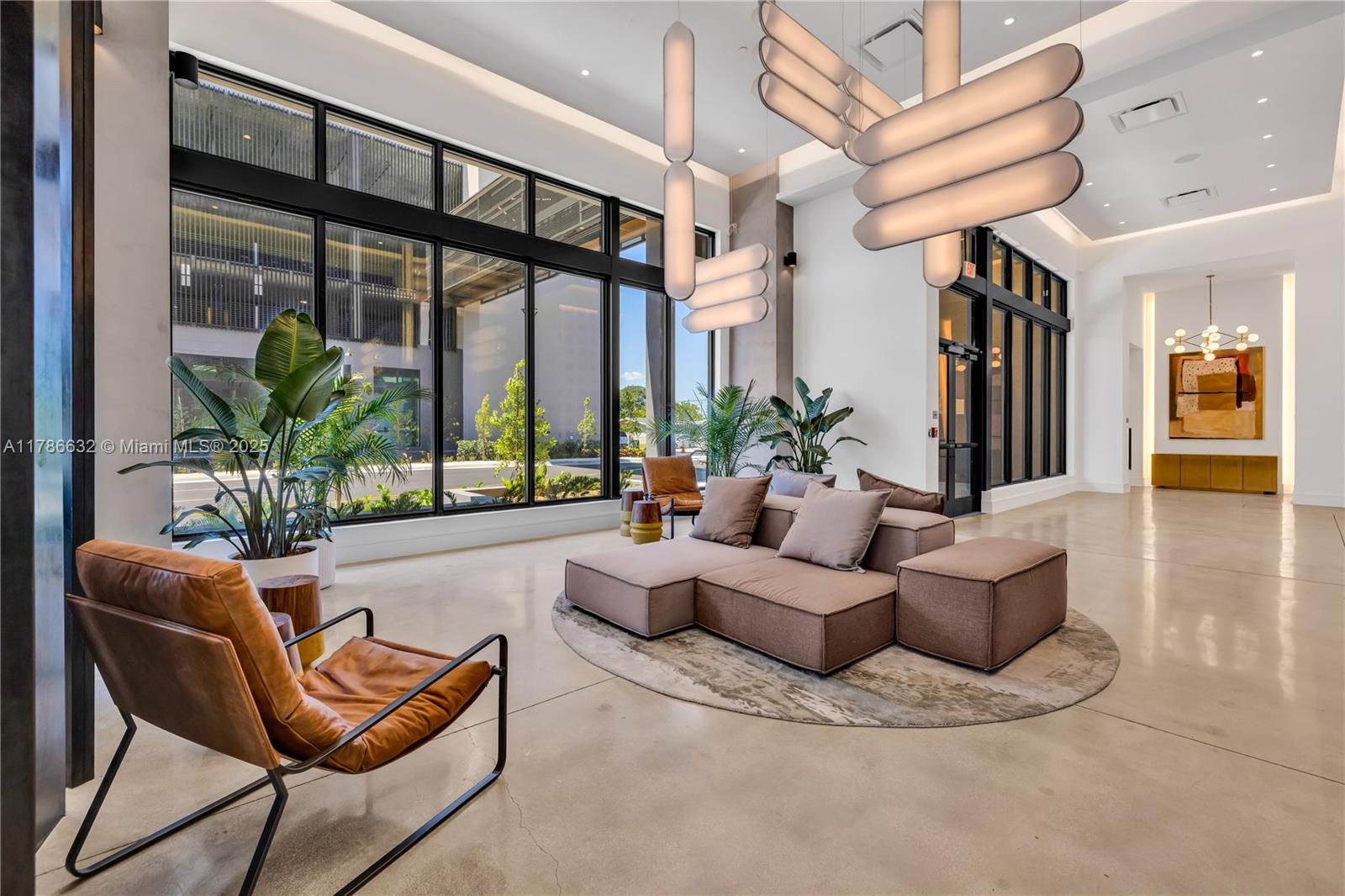 3801 N Dixie Hwy #404