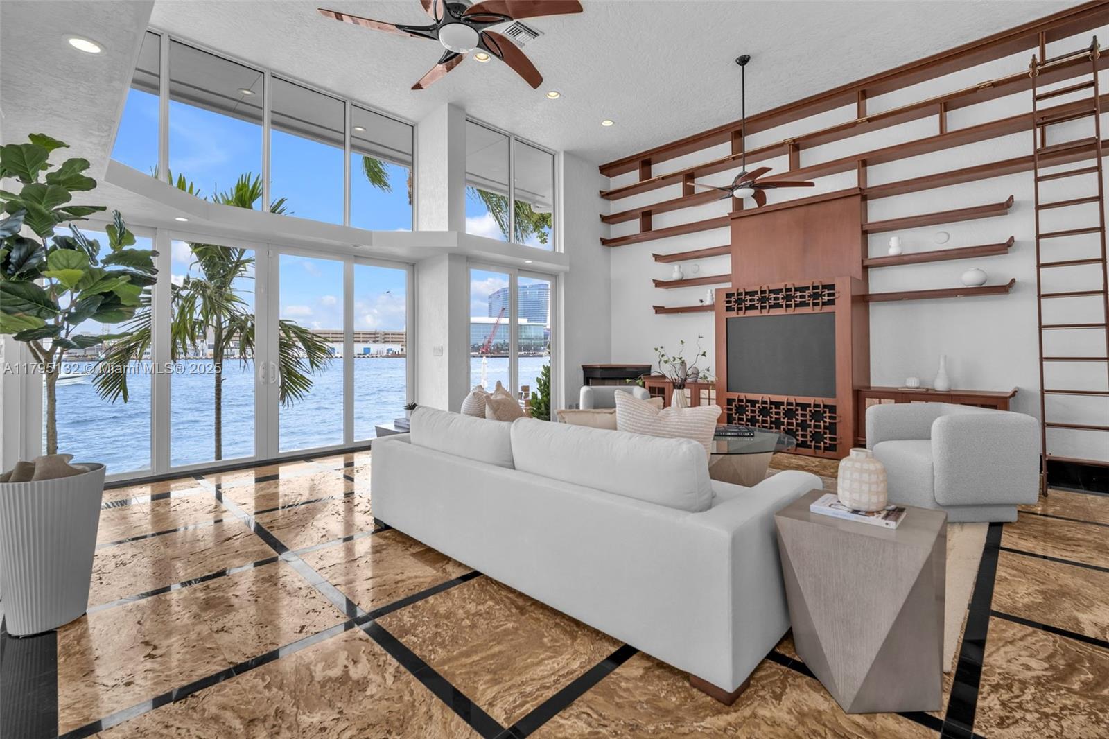 1925 Harbourview Dr Fort Lauderdale, FL 33316