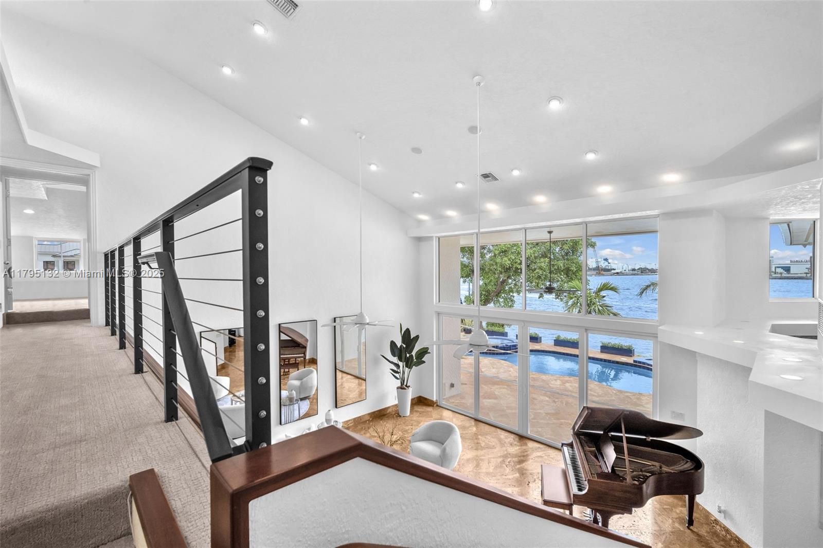 1925 Harbourview Dr Fort Lauderdale, FL 33316