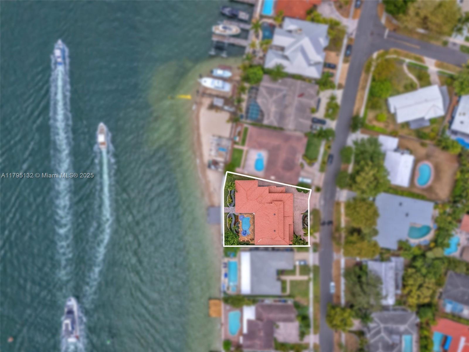 1925 Harbourview Dr Fort Lauderdale, FL 33316