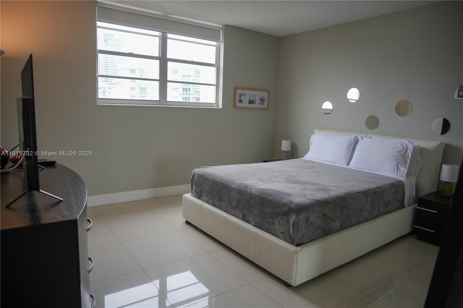 4001 S Ocean Dr #11A Hollywood, FL 33019