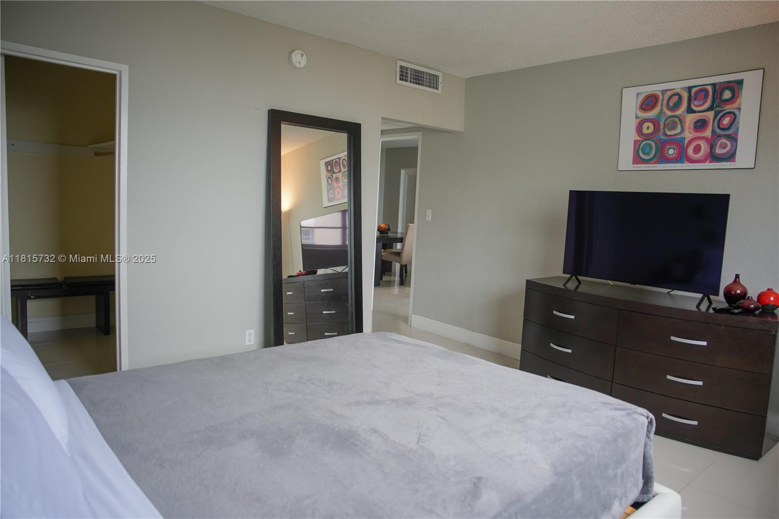 4001 S Ocean Dr #11A Hollywood, FL 33019