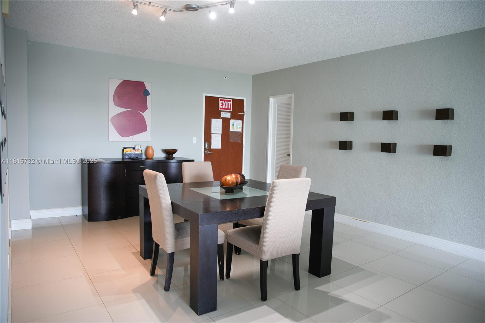 4001 S Ocean Dr #11A Hollywood, FL 33019