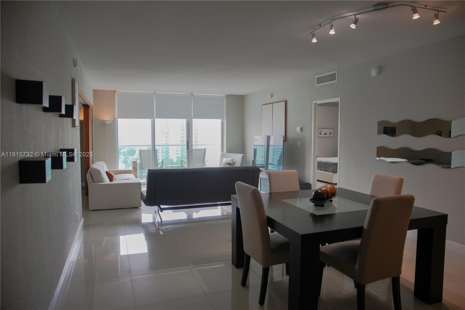 4001 S Ocean Dr #11A Hollywood, FL 33019