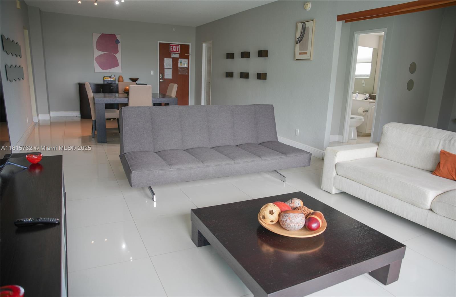 4001 S Ocean Dr #11A Hollywood, FL 33019