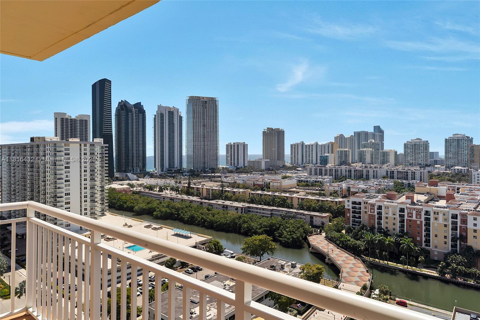 image Winston Towers 20022