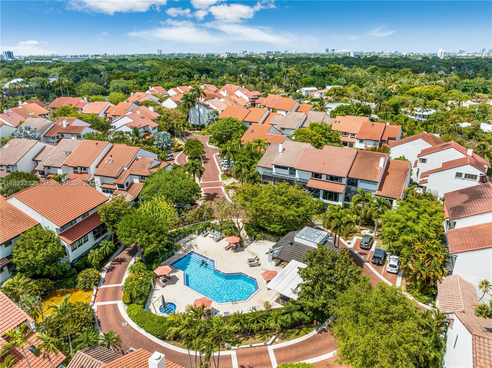 2000 S Bayshore Dr #47 Miami, FL 33133