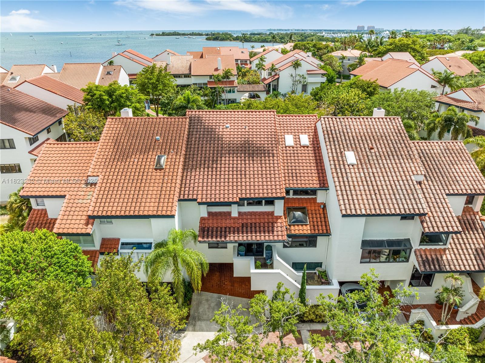 2000 S Bayshore Dr #47 Miami, FL 33133