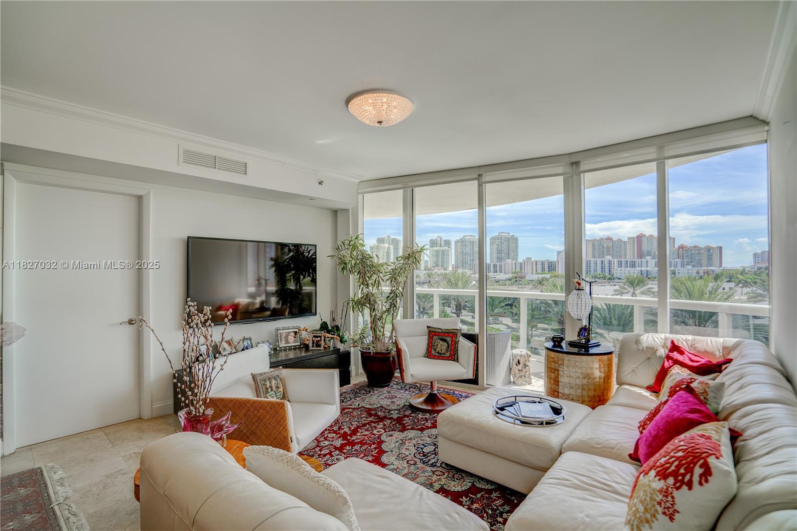 image Ocean Four Condo9