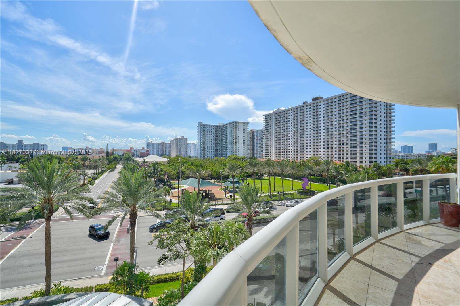 image Ocean Four Condo12