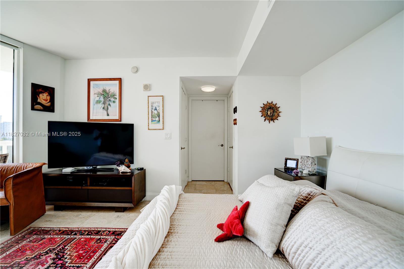 image Ocean Four Condo16