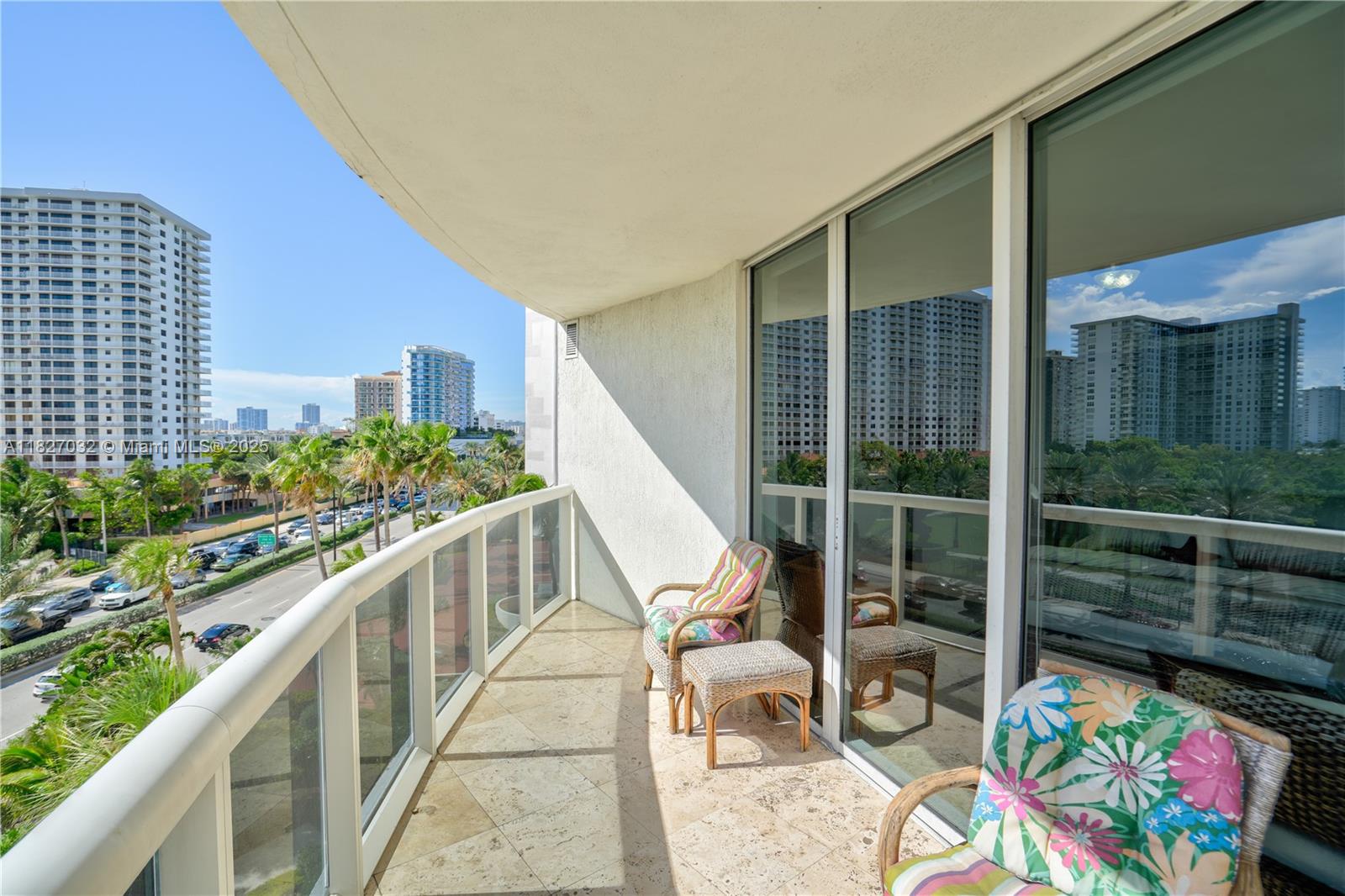 image Ocean Four Condo19