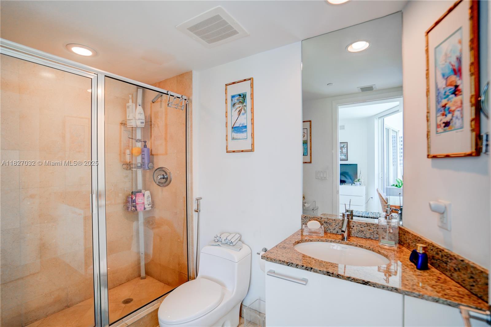 image Ocean Four Condo25