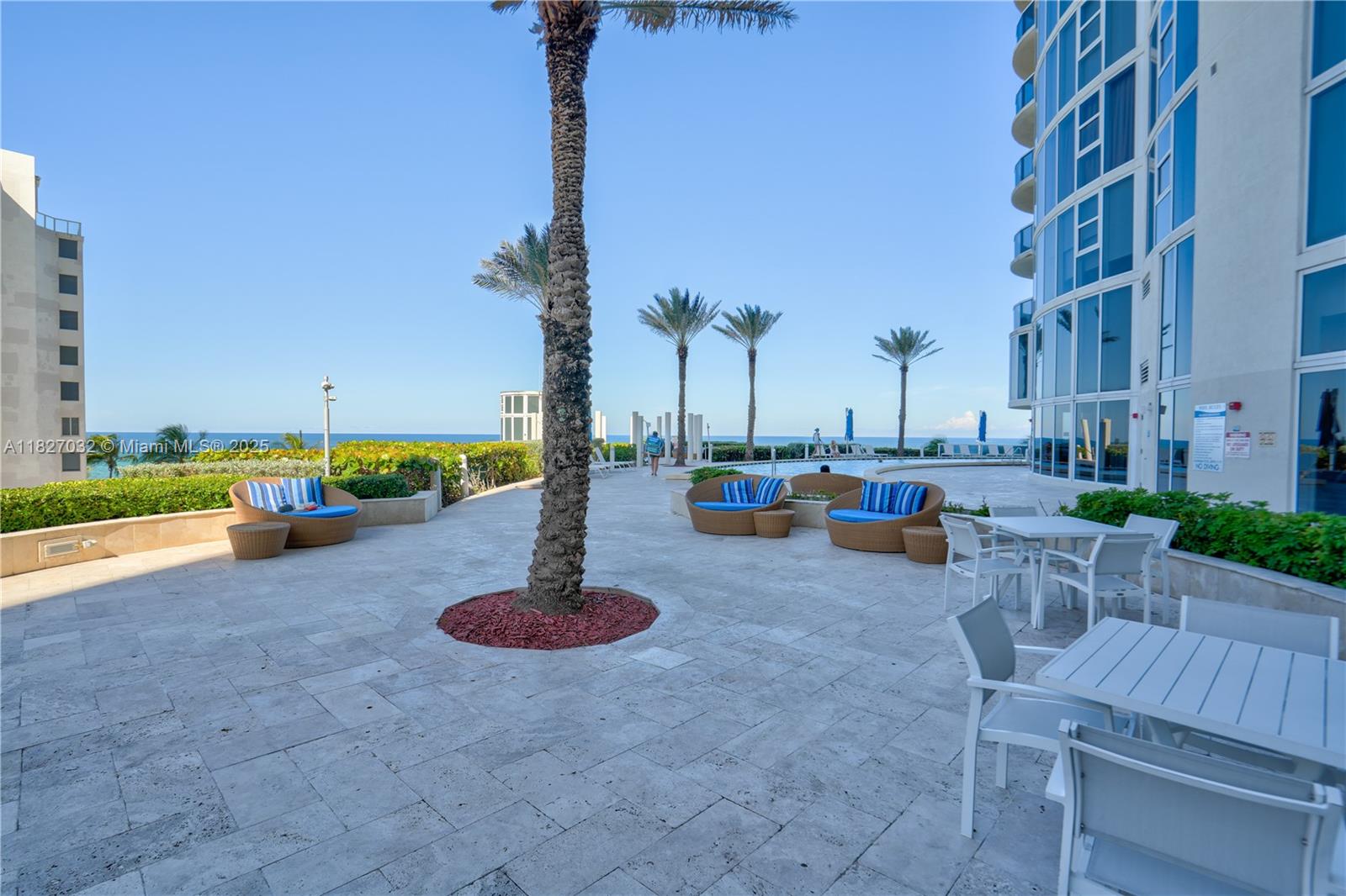 image Ocean Four Condo30