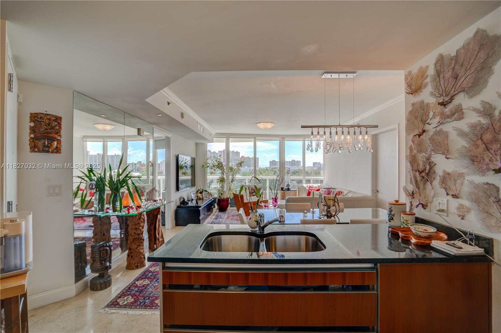 image Ocean Four Condo3