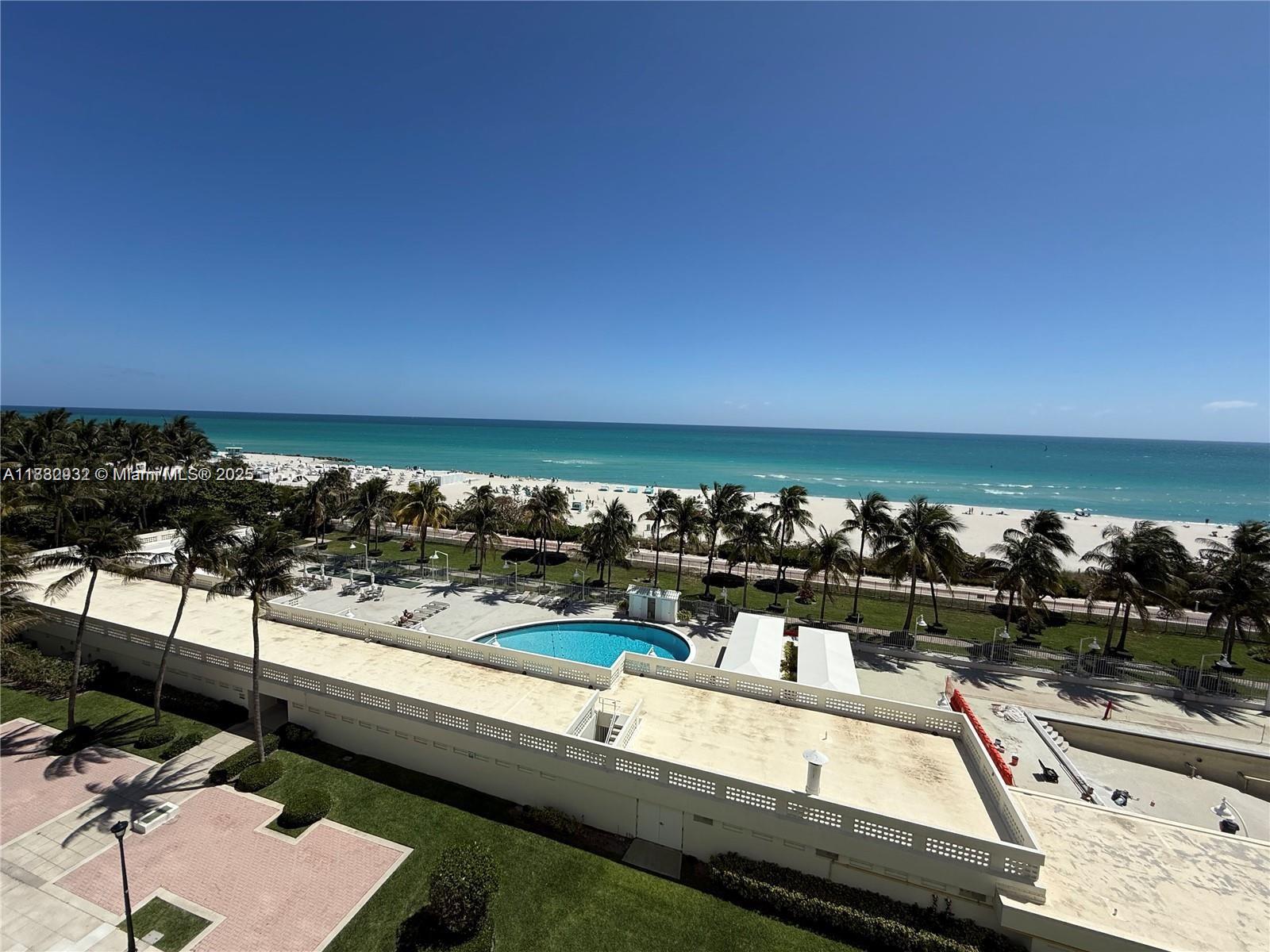 2899 Collins Ave #837