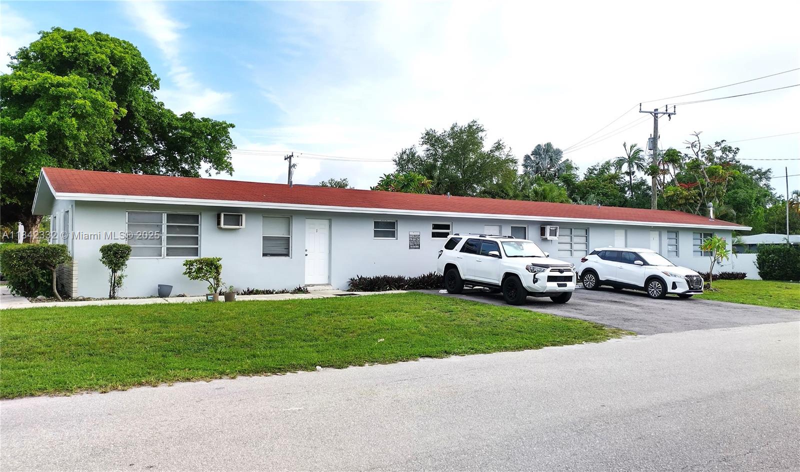 1901 Miami Rd