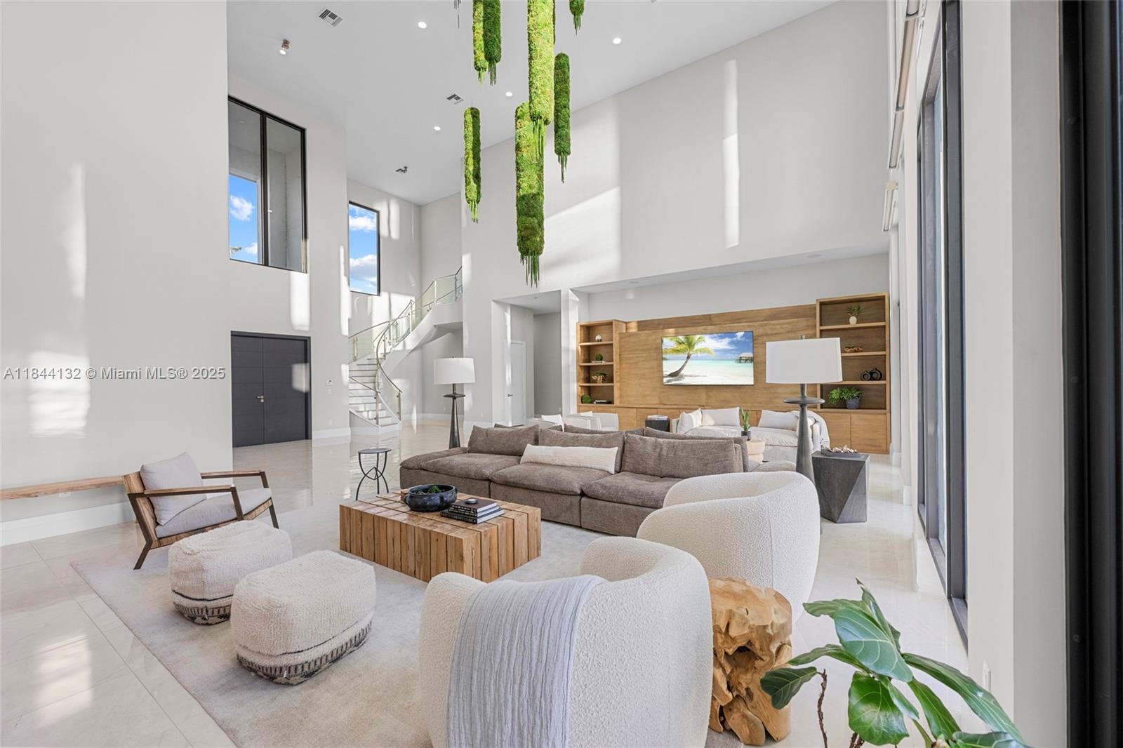 3275 Islewood Ave Weston, FL 33332