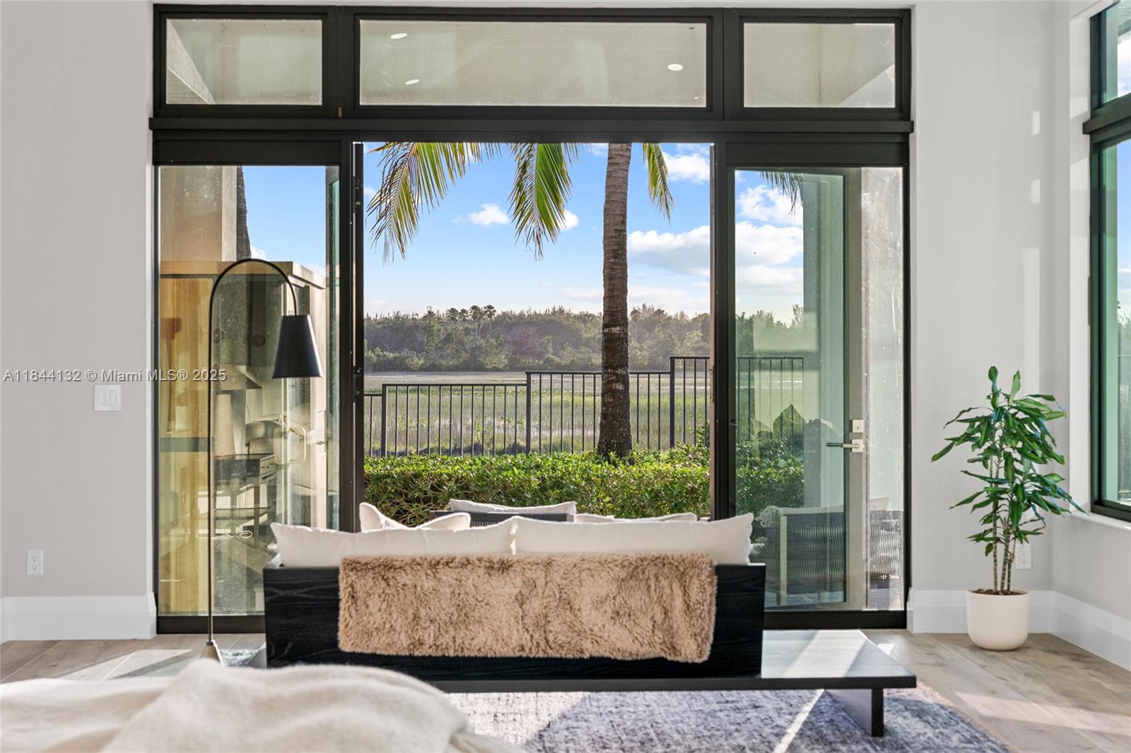 3275 Islewood Ave Weston, FL 33332