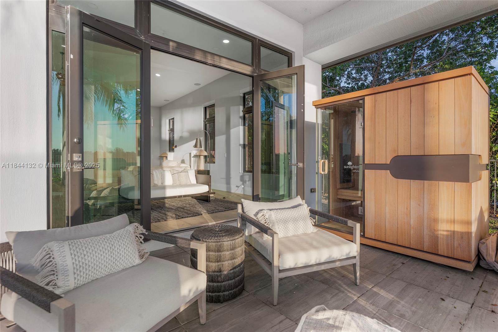 3275 Islewood Ave Weston, FL 33332