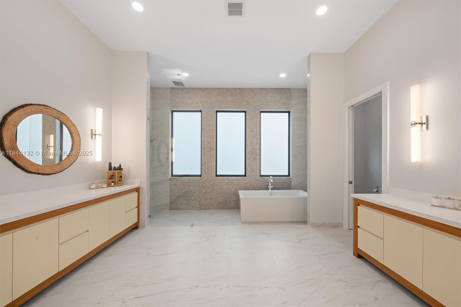 3275 Islewood Ave Weston, FL 33332