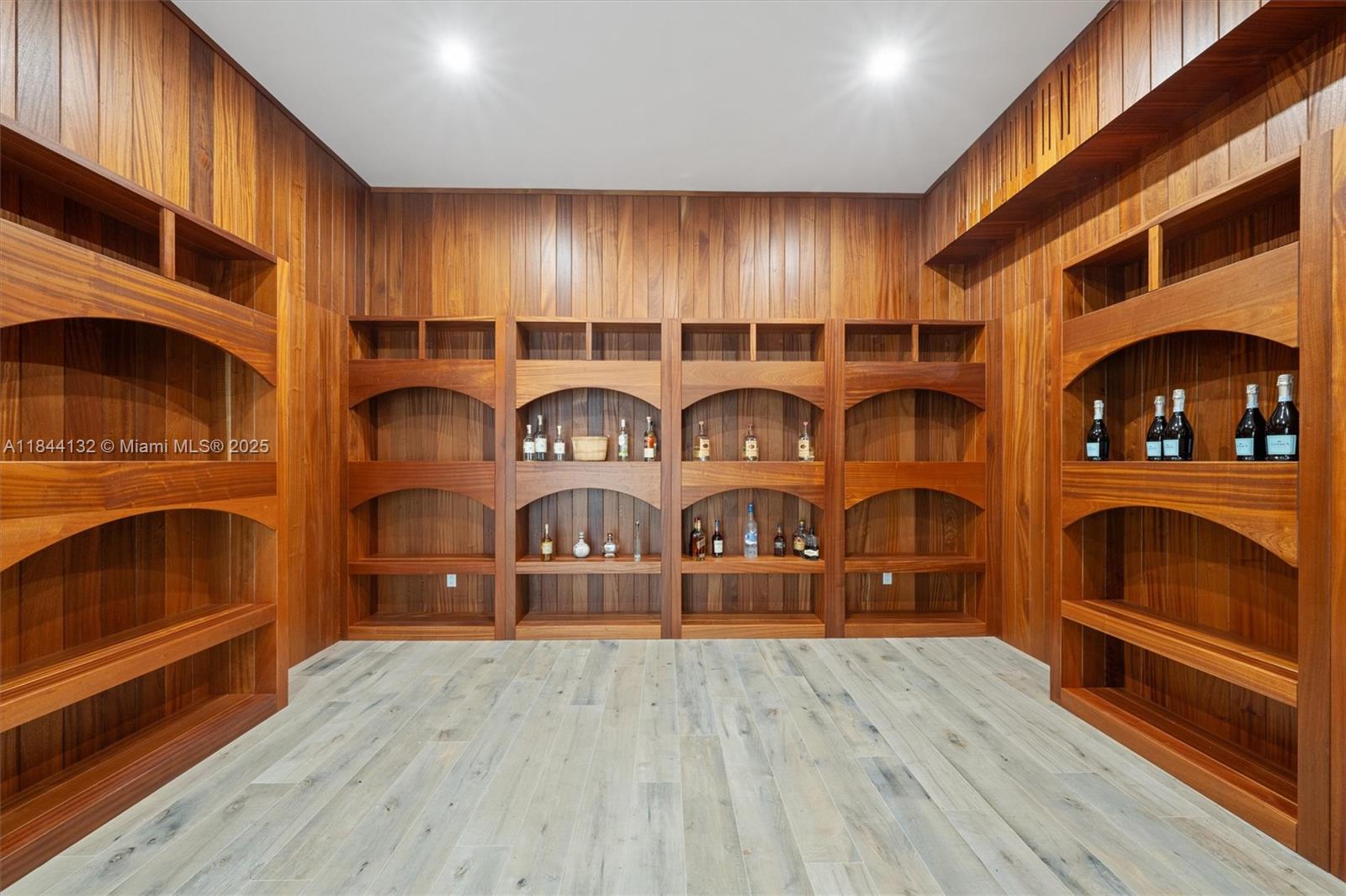 3275 Islewood Ave Weston, FL 33332