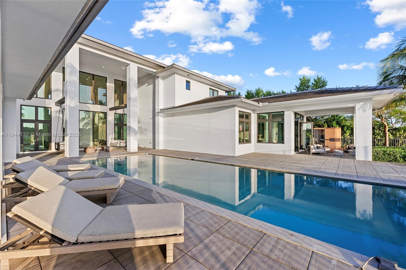 3275 Islewood Ave Weston, FL 33332