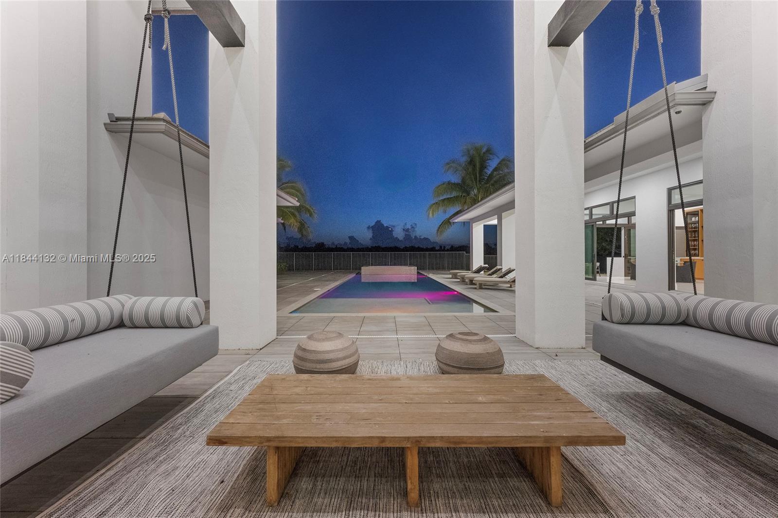 3275 Islewood Ave Weston, FL 33332