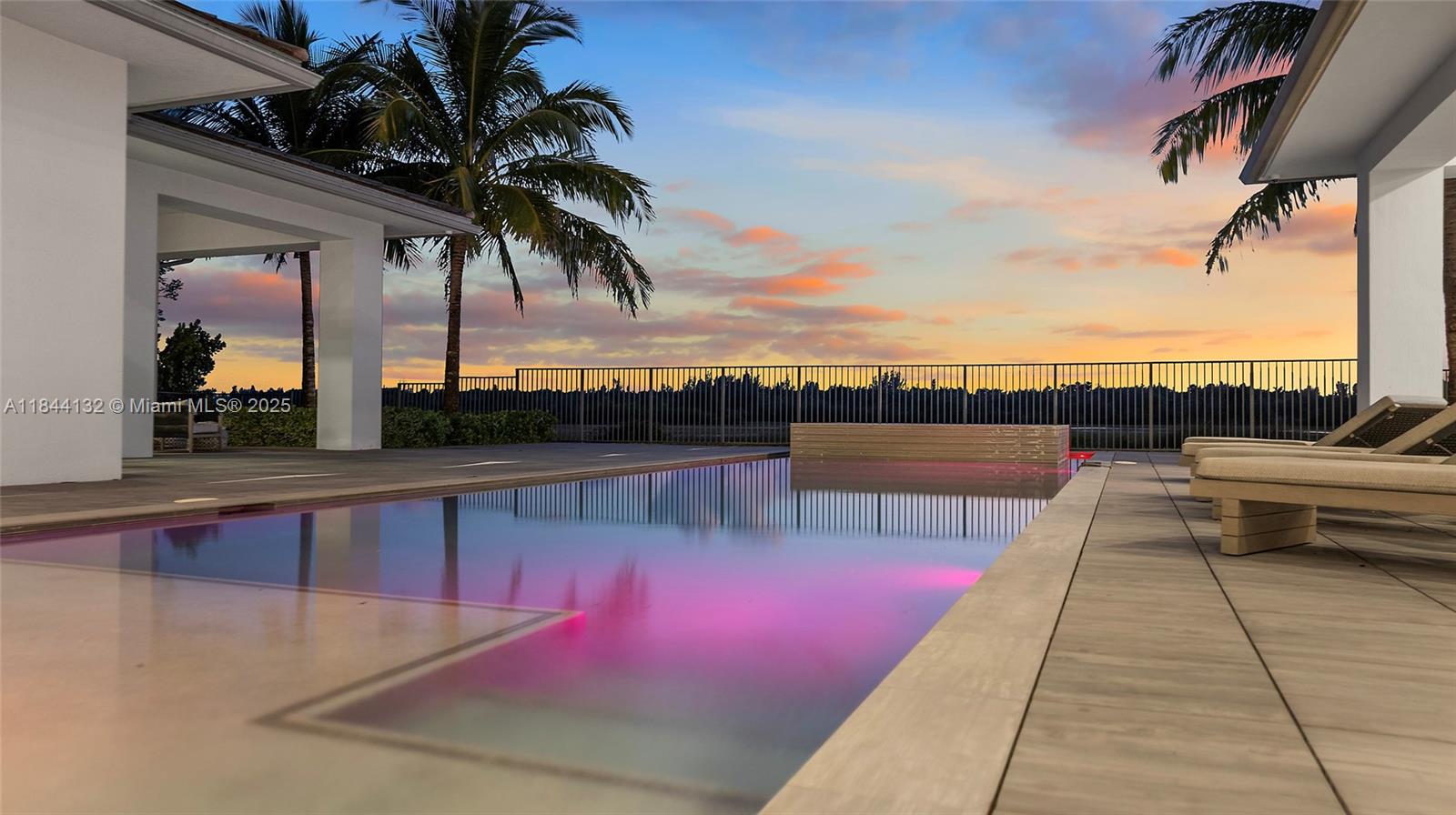 3275 Islewood Ave Weston, FL 33332